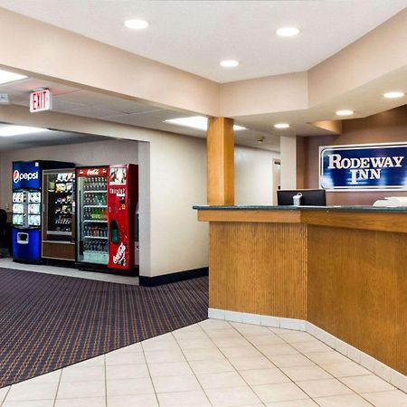 Rodeway Inn FargoFargo  Kültér fotó