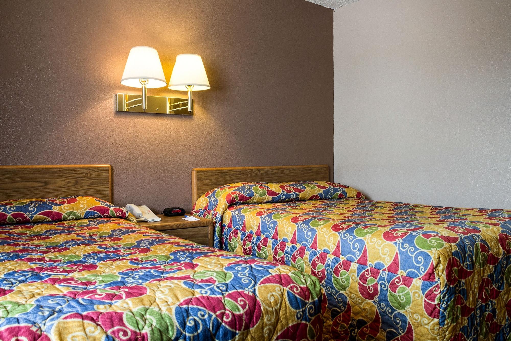 Rodeway Inn FargoFargo  Kültér fotó