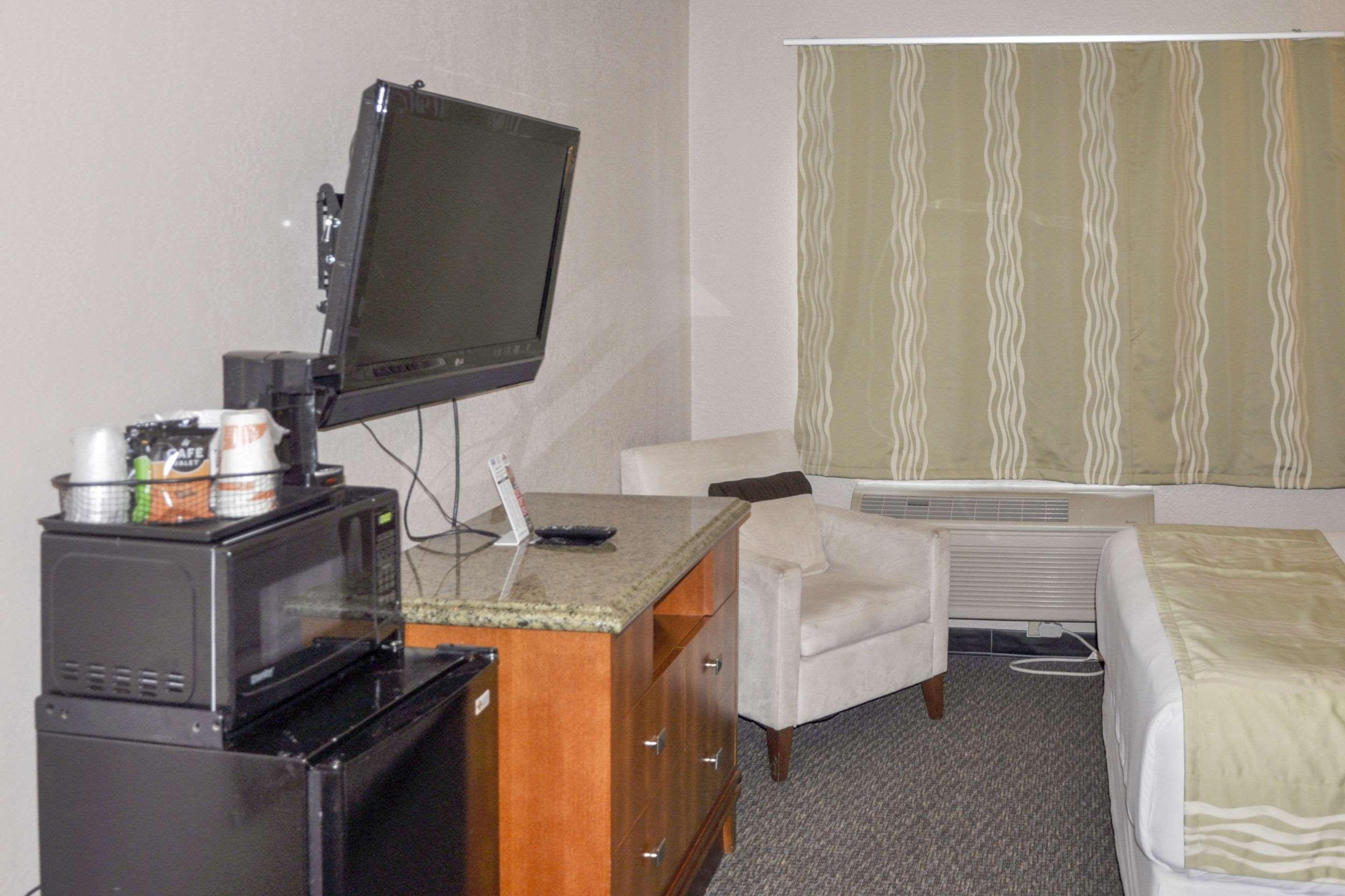 Rodeway Inn FargoFargo  Kültér fotó