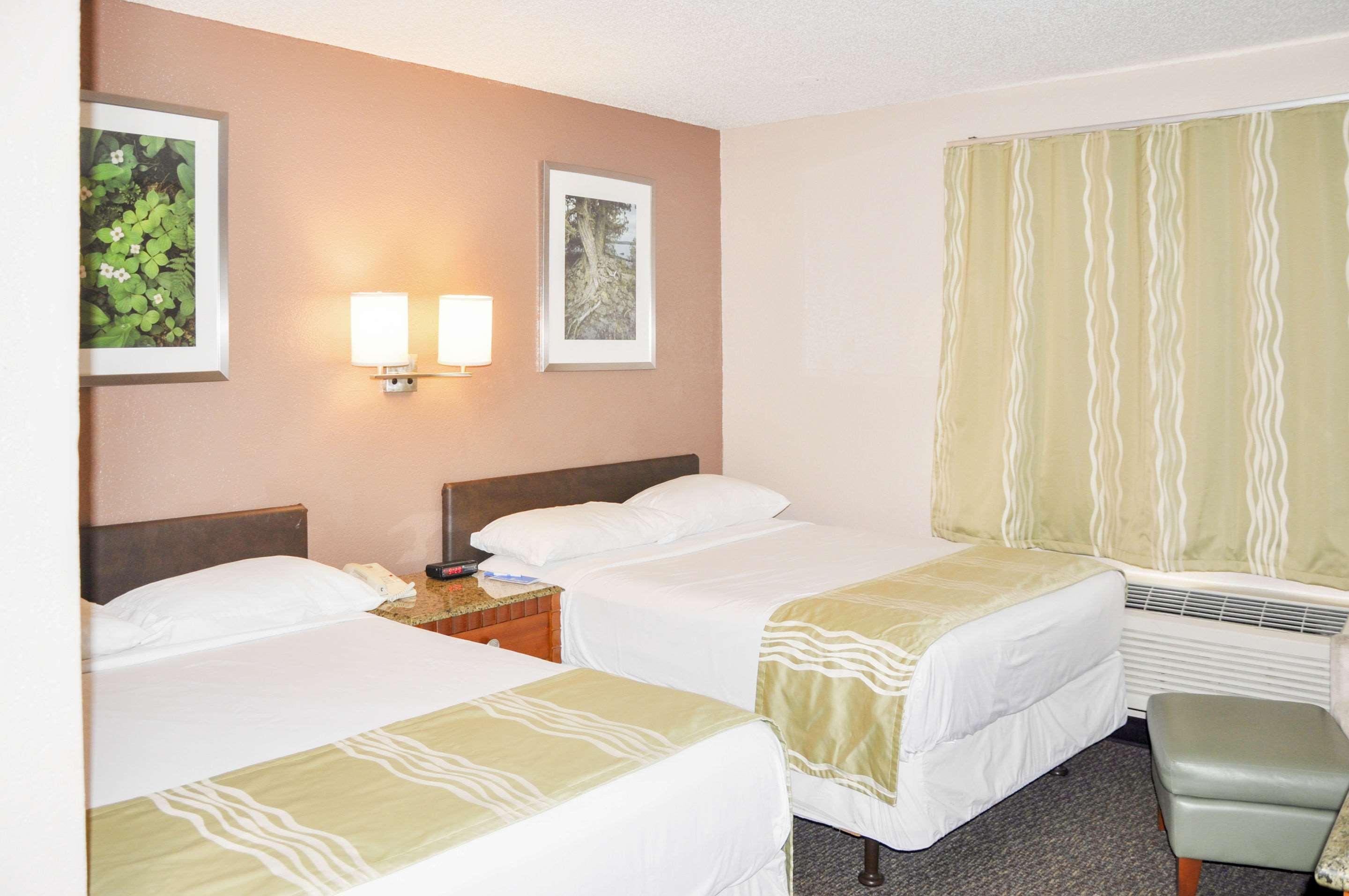 Rodeway Inn FargoFargo  Kültér fotó