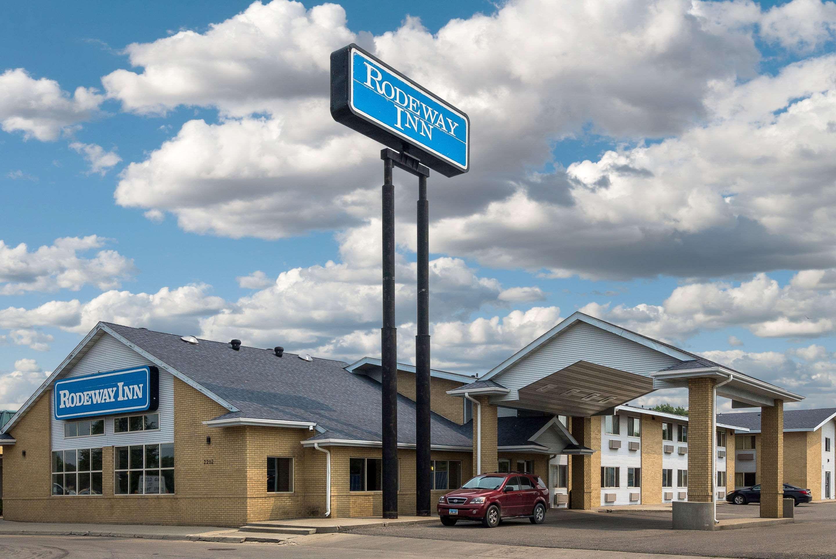 Rodeway Inn FargoFargo  Kültér fotó
